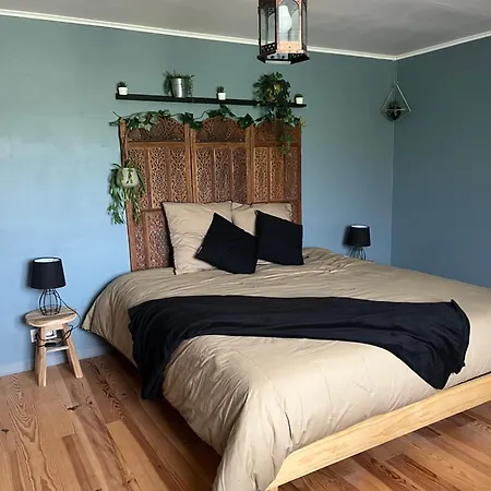 Mijeannos Bed & Breakfast *