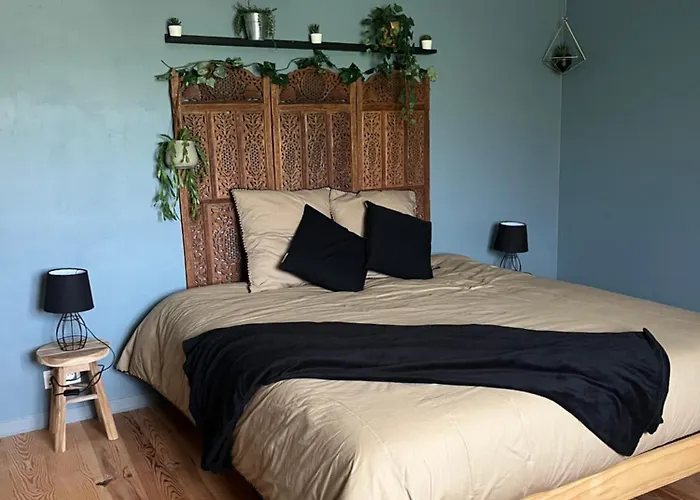 Mijeannos Bed & Breakfast *